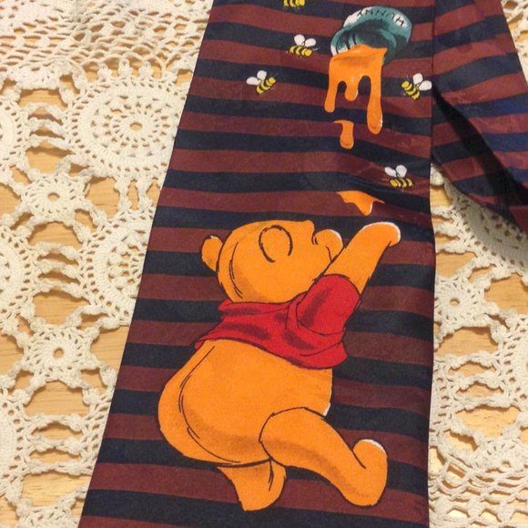 Pooh Bear Men's necktie from Disney - Picture 3 of 5